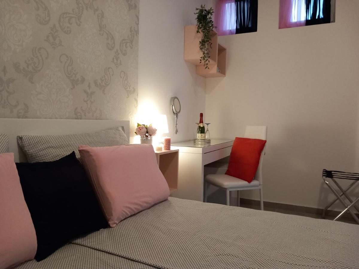 Room Ket Пула Екстериор снимка