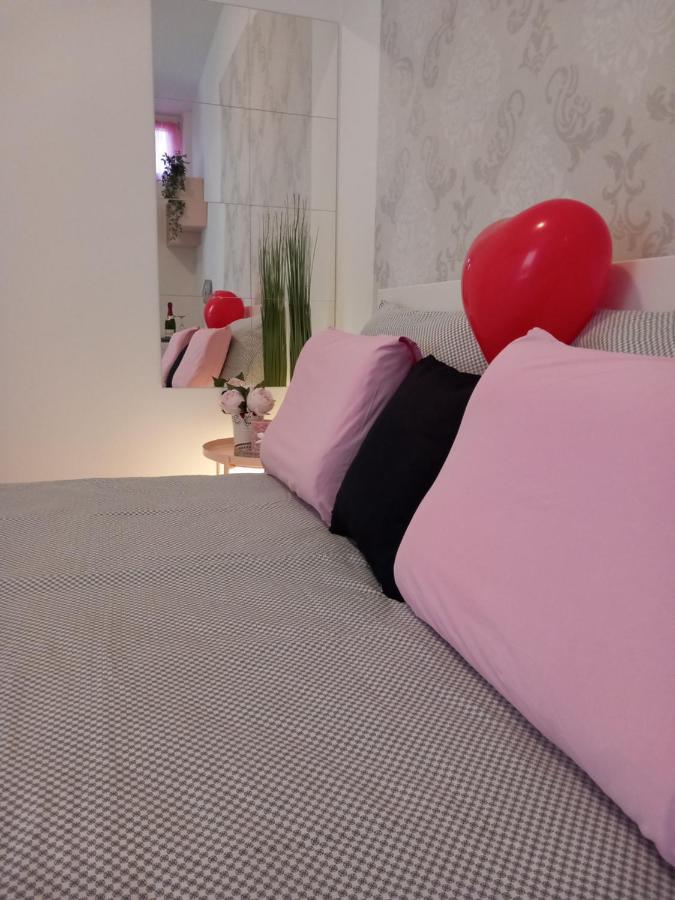 Room Ket Пула Екстериор снимка