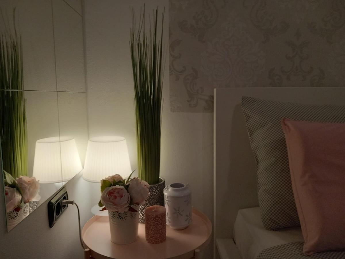 Room Ket Пула Екстериор снимка