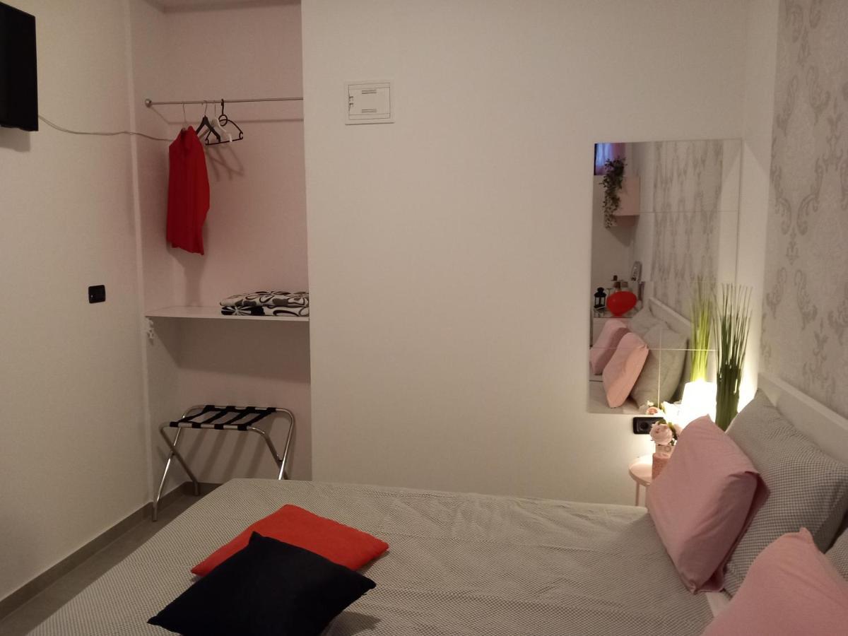 Room Ket Пула Екстериор снимка
