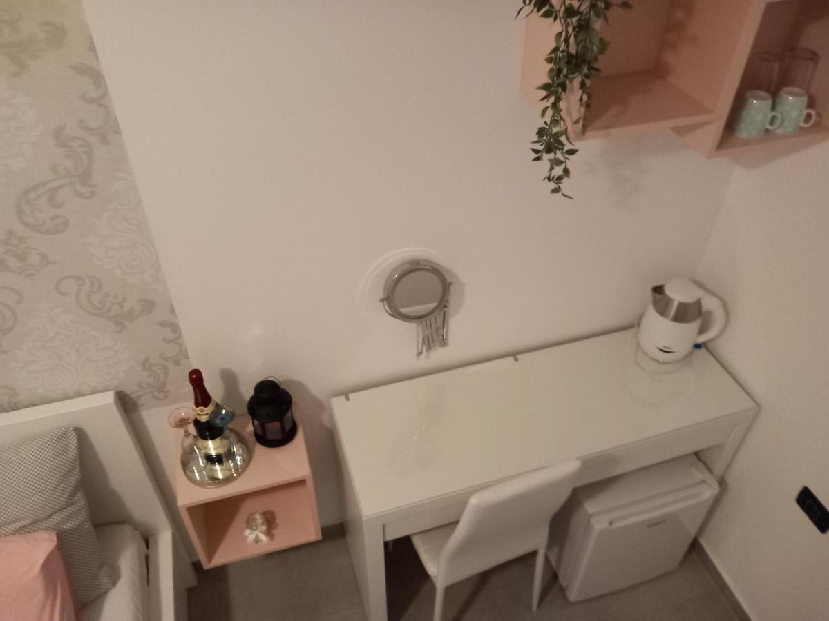 Room Ket Пула Екстериор снимка